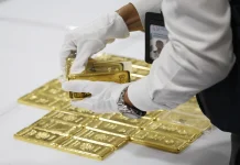 Sau đỉnh lịch sử, vàng hạ nhiệt! Điều chỉnh kỹ thuật trong một xu hướng còn được hậu thuẫn