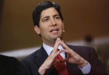 Thị trường không đợi tuyên bố chính thức. Chỉ cần một cái tên Kevin Warsh là đủ để đảo chiều mọi thứ