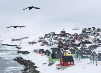 Giá vàng tăng vọt trở lại không phải vì lạm phát, mà vì niềm tin toàn cầu đang rạn nứt