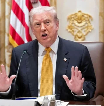 Trump buộc phải lùi bước trong chính sách nhập cư khi nguy cơ chính phủ Mỹ đóng cửa cận kề