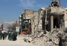 Dầu vượt 100 USD, vàng rơi gần 135 USD và cú xoay trục bất ngờ của thị trường