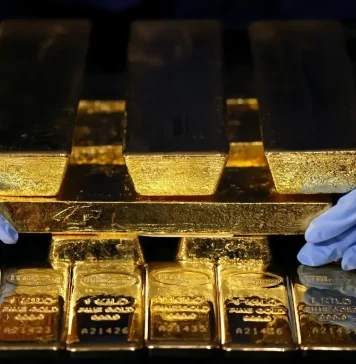 Vàng bứt phá lên 4.870 USD khi kỳ vọng hòa dịu Mỹ – Iran và áp lực vĩ mô cùng lúc nâng đỡ thị trường