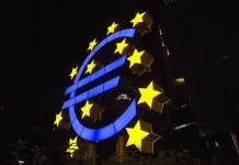 ECB tăng lãi suất lần đầu sau ba năm, nhưng thị trường vẫn lạnh nhạt