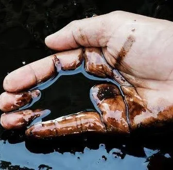 Eo biển Hormuz ổn định trở lại, giá dầu mất dần động lực tăng nóng