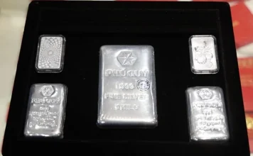Bạc chịu áp lực từ Fed, nhưng một biến số có thể đang thay đổi cuộc chơi